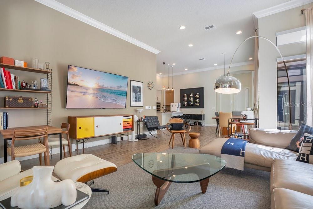 Dining room, Interior, Living room, Pendant Lights, Recessed Lighting, Wood Texture Flooring