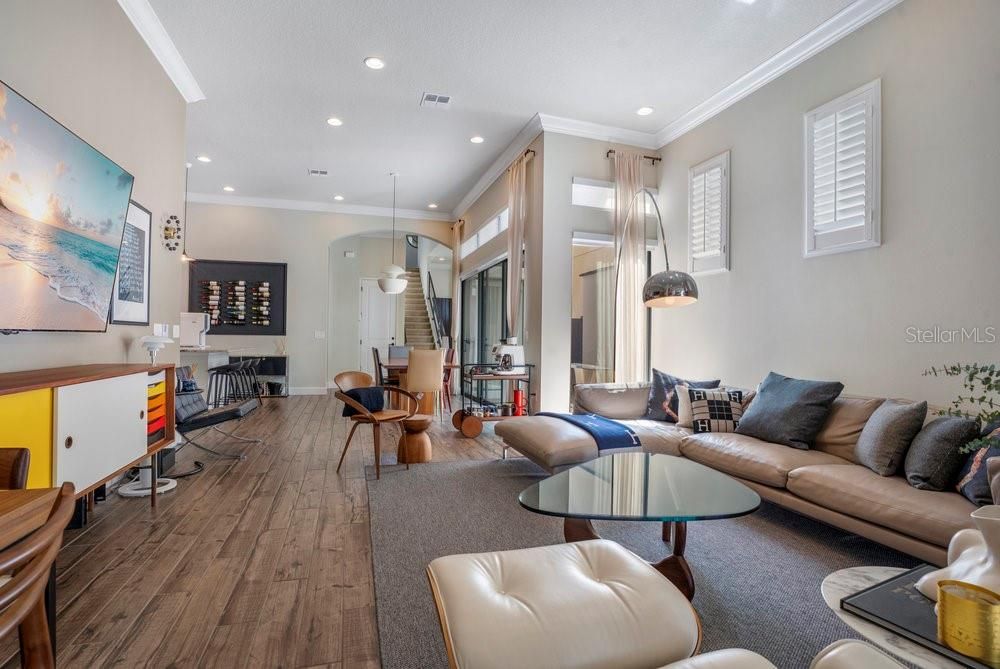 Dining room, Interior, Living room, Pendant Lights, Recessed Lighting, Wood Texture Flooring