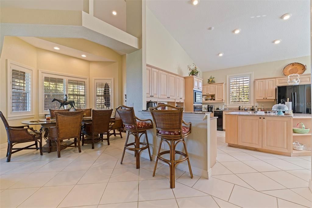 Dining room, Interior, Kitchen, Recessed Lighting