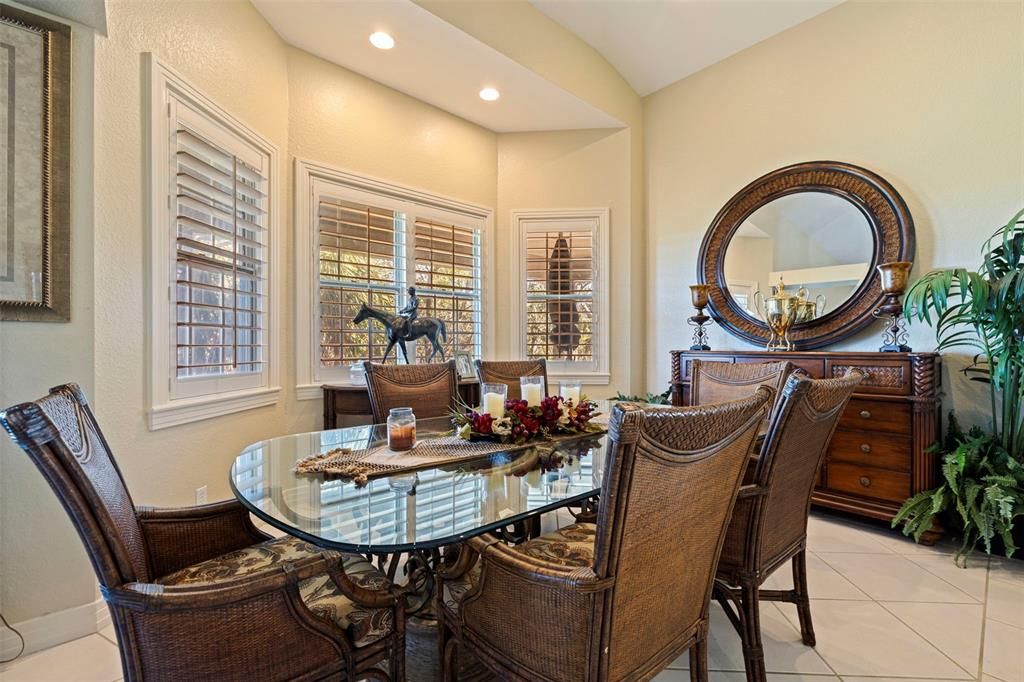 Dining room, Interior, Recessed Lighting
