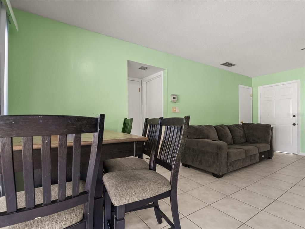 Dining room, Interior