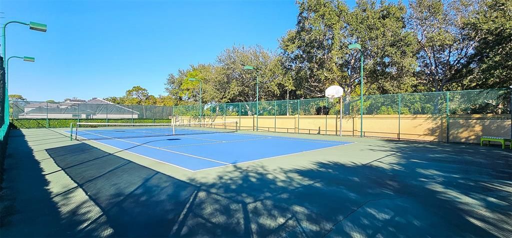 Exterior, Tennis Courts