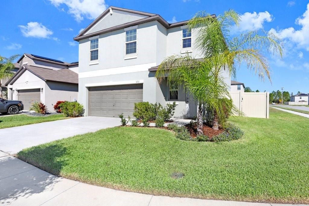 Attached, Exterior, Facade, Solar Panels, Mediterranean