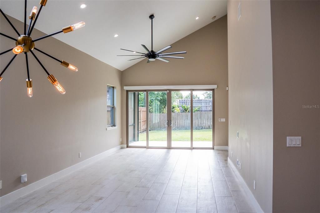Empty room, Interior, Pendant Lights, Recessed Lighting