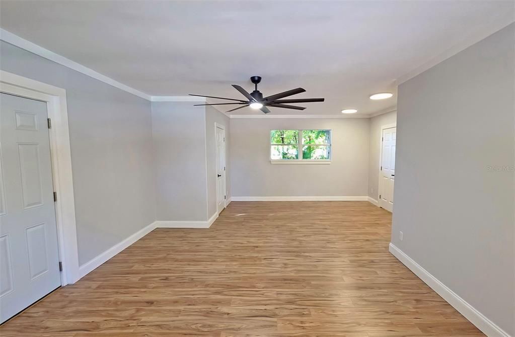 Empty room, Interior, Recessed Lighting, Wood Texture Flooring