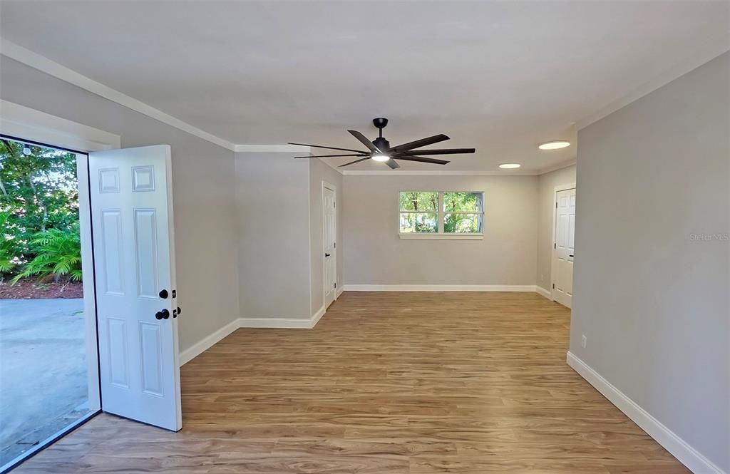 Empty room, Interior, Recessed Lighting, Wood Texture Flooring