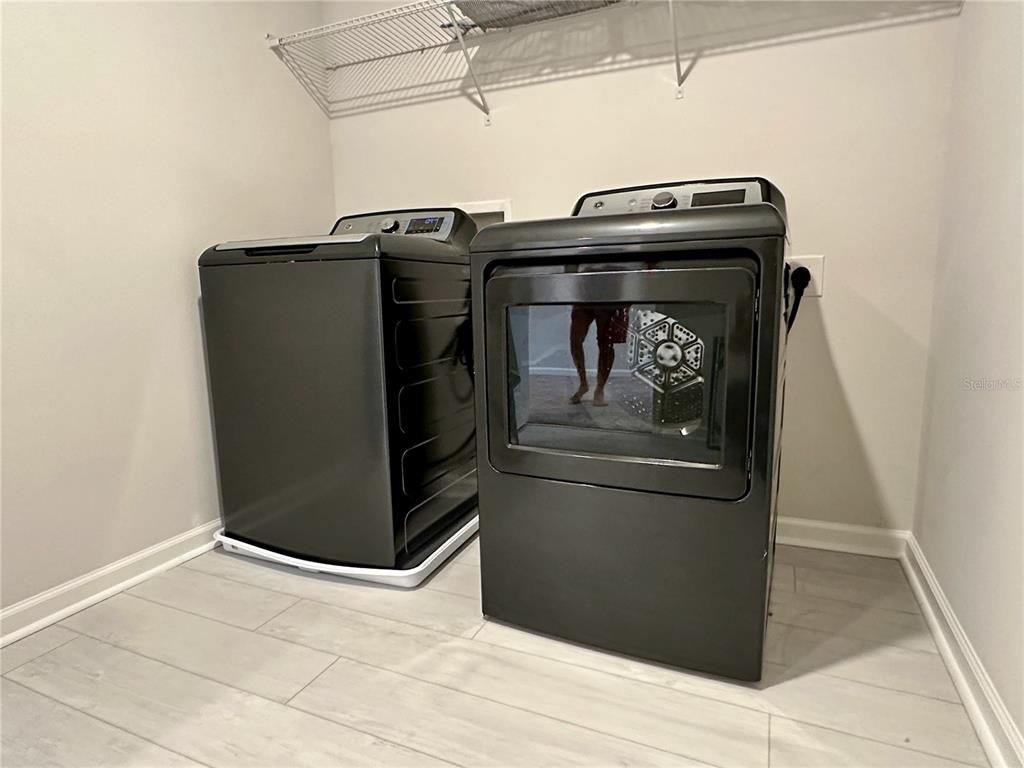 Interior, Washer