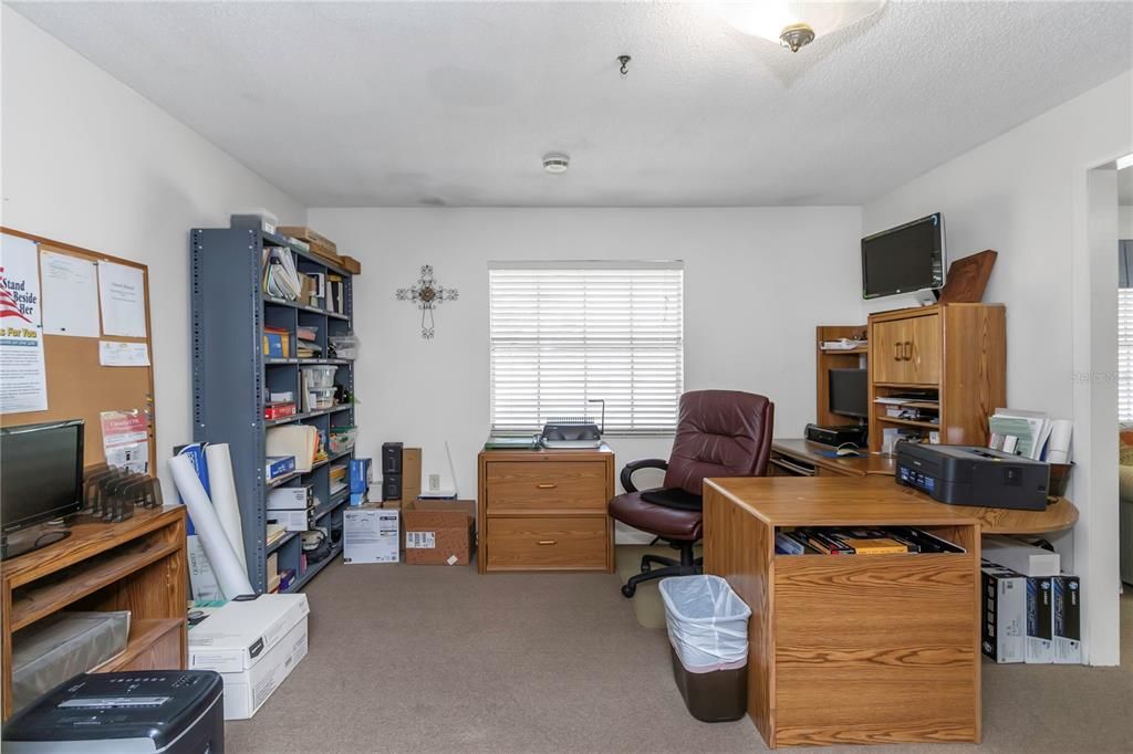 Home Office, Interior