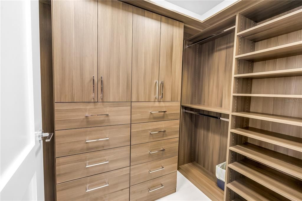 Interior, Walk-in Closets