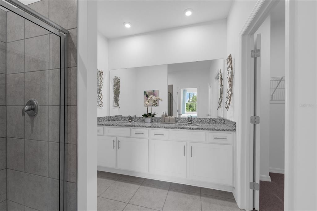 Bathroom, Dual Sink Vanities, Interior, Recessed Lighting