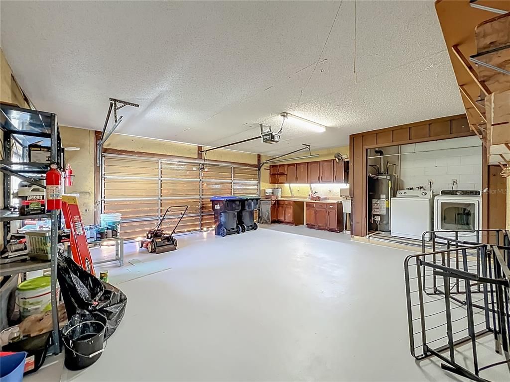 Garage, Interior, Washer