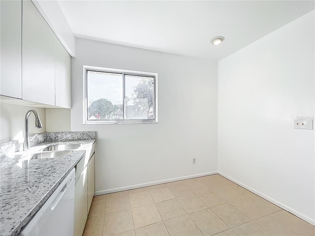 Empty room, Interior, Kitchen, Recessed Lighting