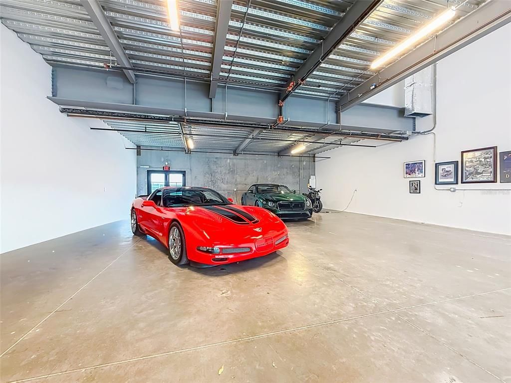 Garage, Interior