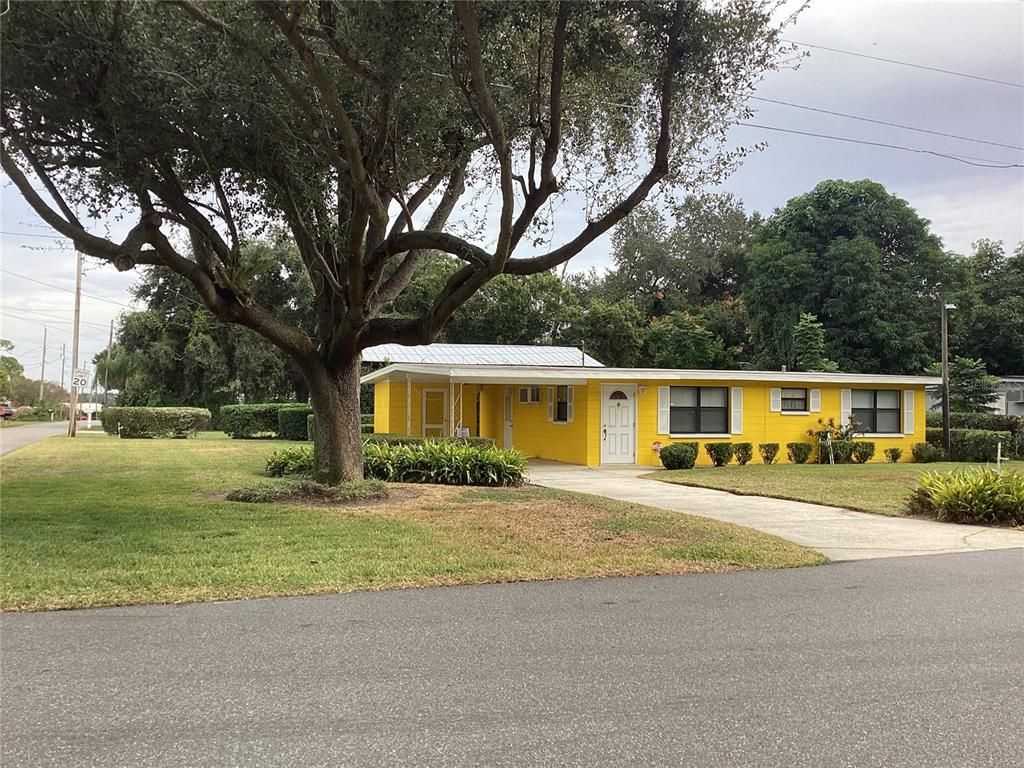 Backyard, Exterior, Facade, Ranch