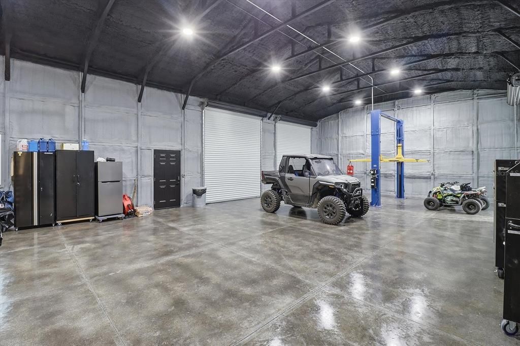 Garage, Interior