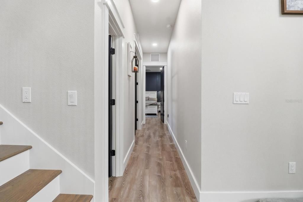 Interior, Recessed Lighting, Wood Texture Flooring