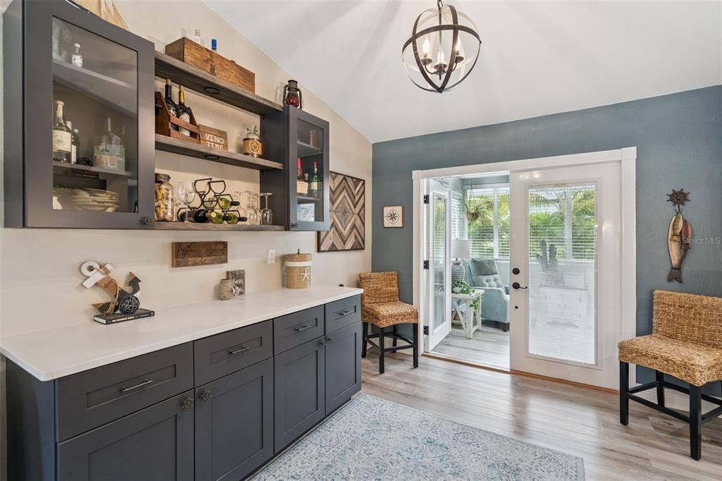 Interior, Pendant Lights, Wood Texture Flooring