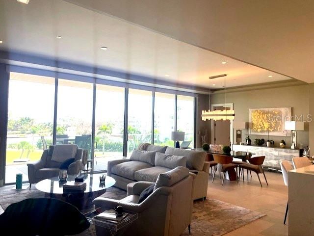 Chandelier, Dining room, Interior, Living room, Pendant Lights, Recessed Lighting