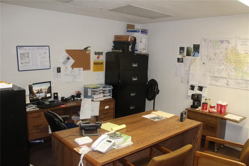 Home Office, Interior