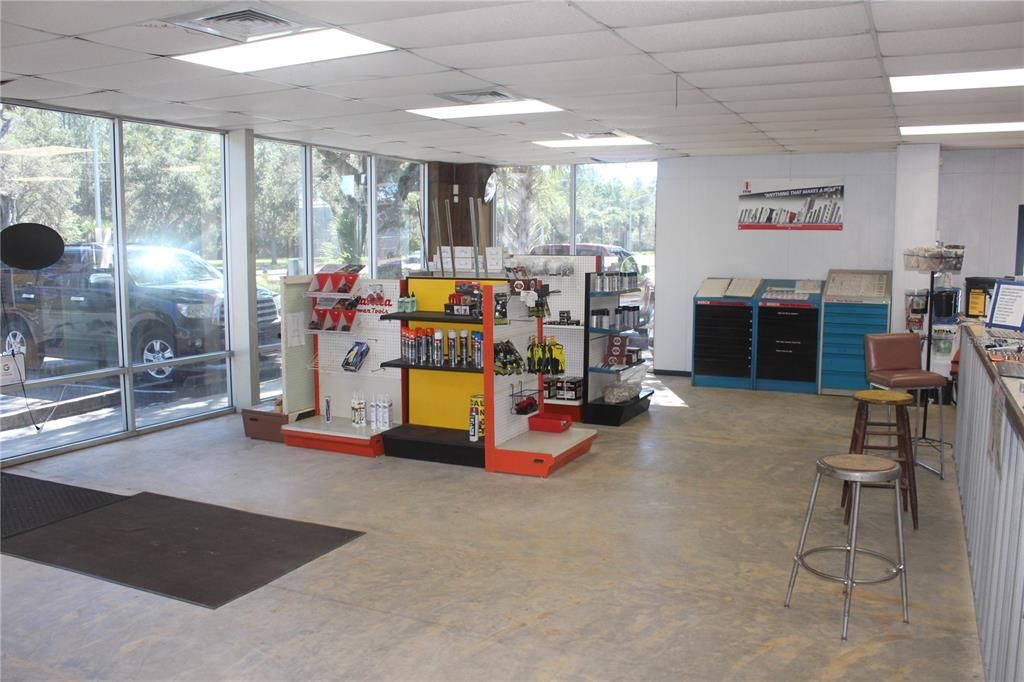 Interior, Recessed Lighting