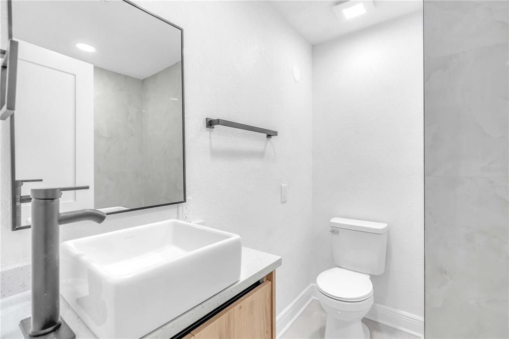 Bathroom, Interior, Marble Walls, Recessed Lighting
