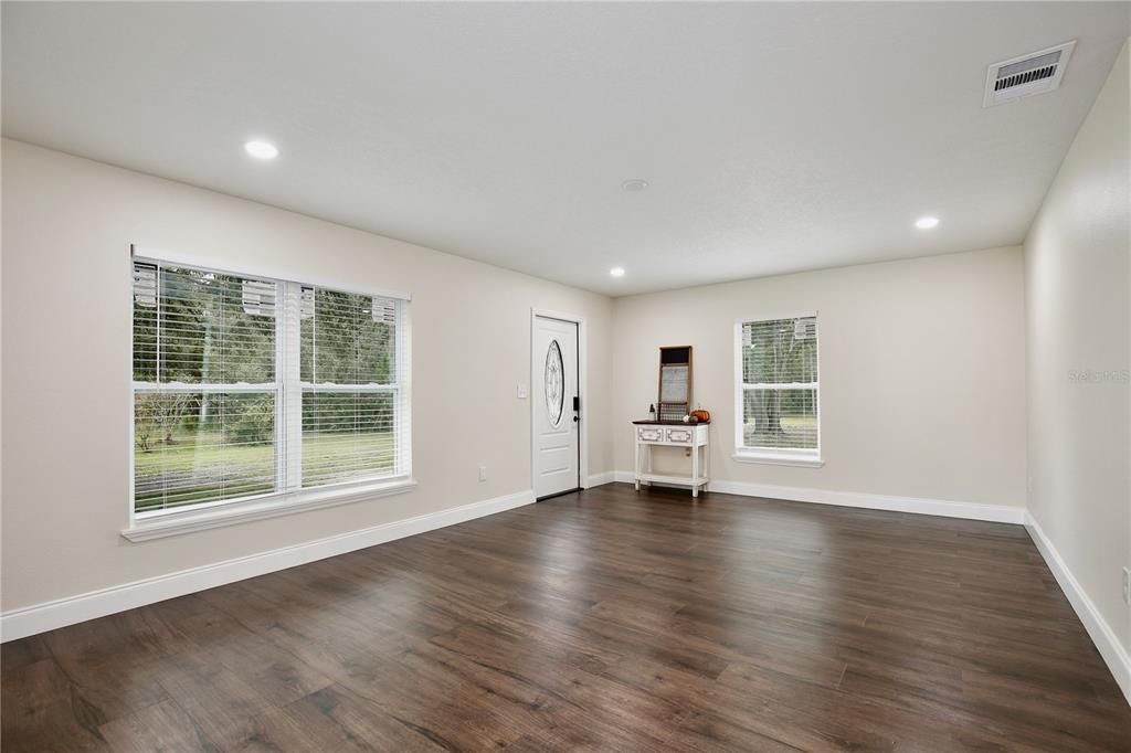 Empty room, Interior, Recessed Lighting, Wood Texture Flooring