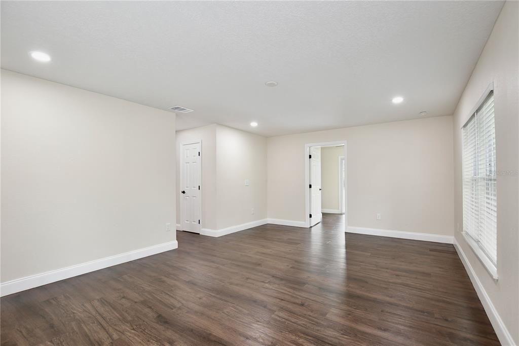 Empty room, Interior, Recessed Lighting, Wood Texture Flooring