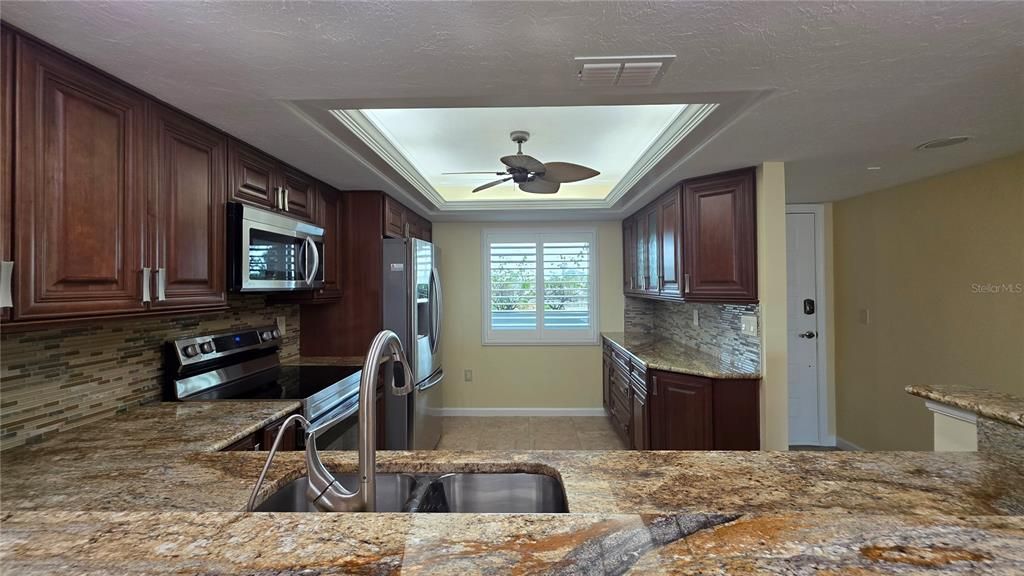 Interior, Kitchen, Recessed Lighting, Washer