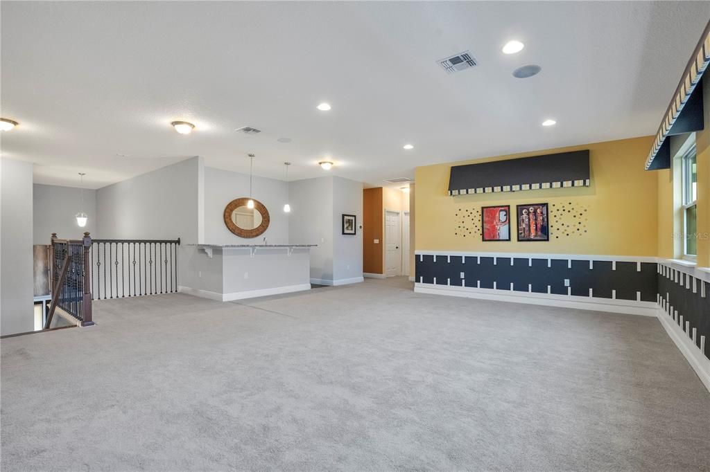 Empty room, Interior, Pendant Lights, Recessed Lighting