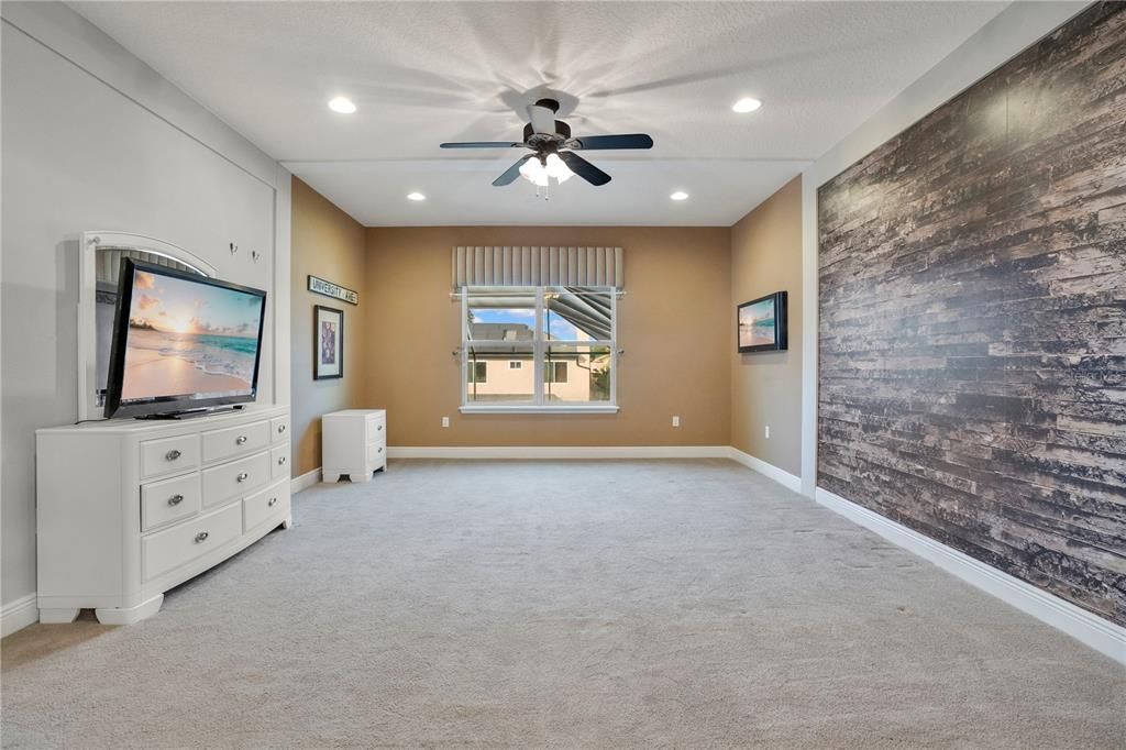 Empty room, Interior, Recessed Lighting, Stone Walls