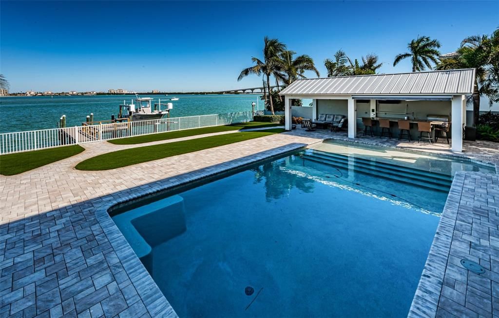 Exterior, Pool, Water