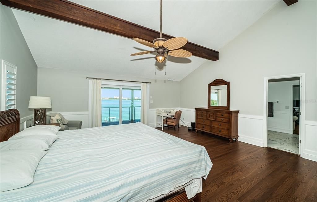 Bedroom, Interior, Water, Wooden Beams, Wood Texture Flooring