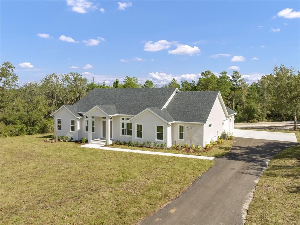 Backyard, Exterior, Facade, Farmhouse