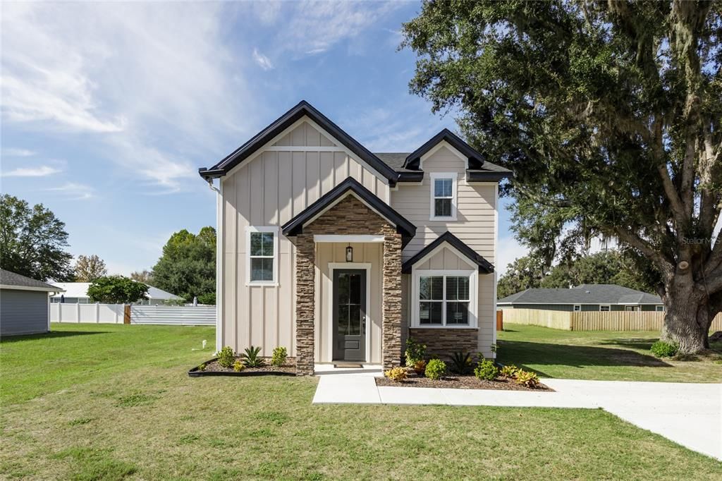 Backyard, Exterior, Facade, Farmhouse