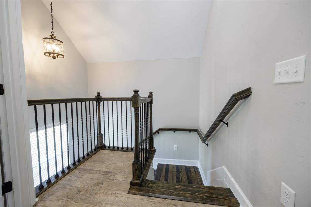 Interior, Pendant Lights, Wood Texture Flooring