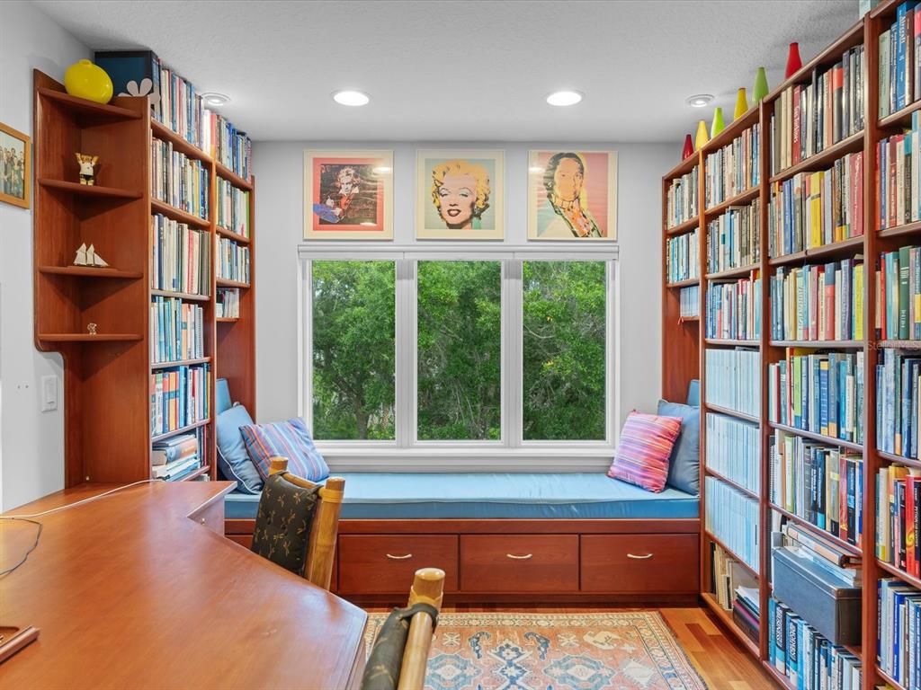 Home Office, Interior, Recessed Lighting, Wood Texture Flooring