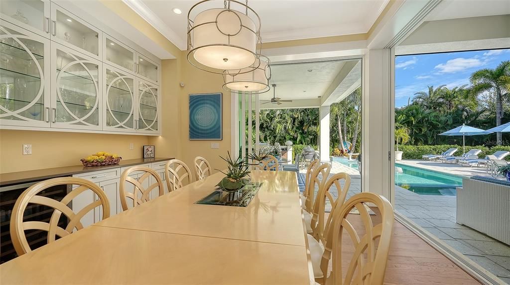 Dining room, Interior, Pendant Lights, Pool, Recessed Lighting, Wood Texture Flooring