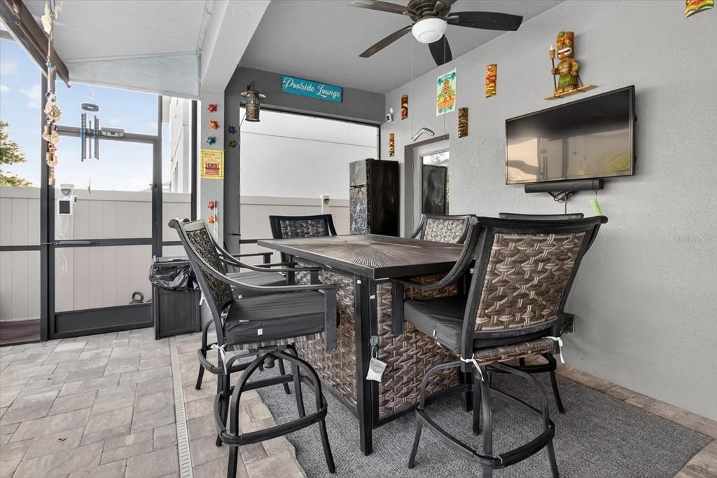 Dining room, Interior