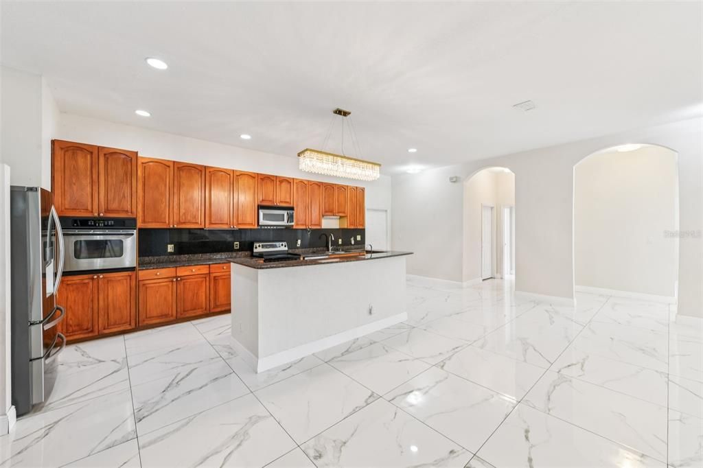 Chandelier, Interior, Kitchen, Marble, Recessed Lighting, Stainless Steel Appliances