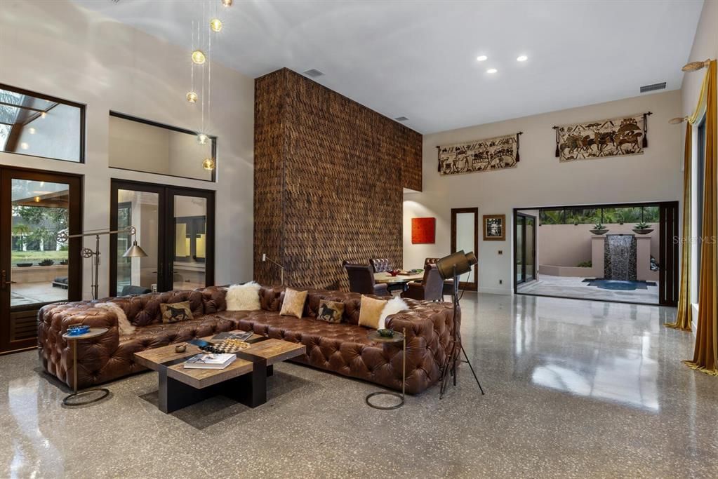 Interior, Living room, Pendant Lights, Recessed Lighting