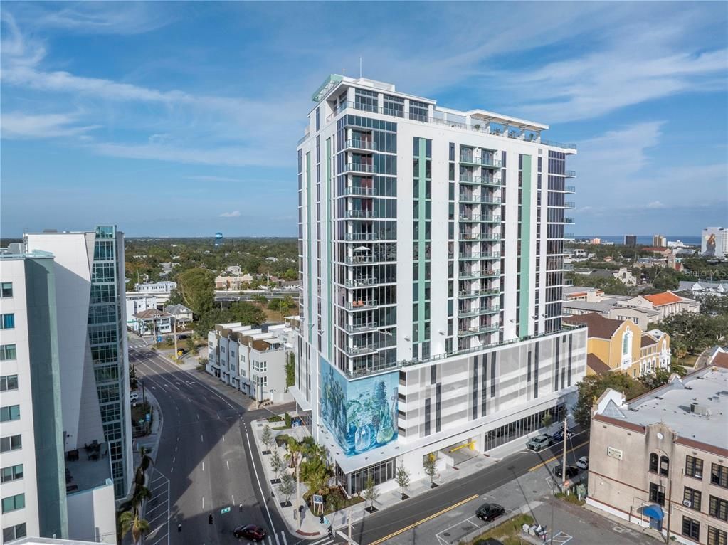 Exterior, Facade, Highrise