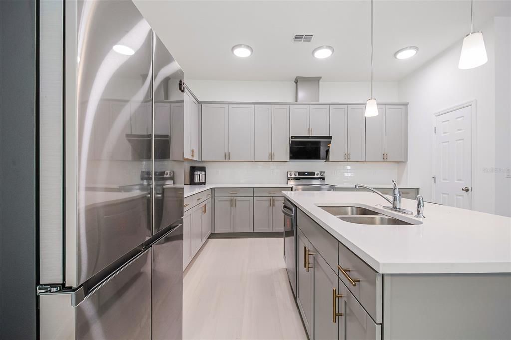 Interior, Kitchen, Pendant Lights, Recessed Lighting, Stainless Steel Appliances