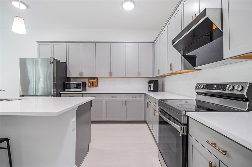 Interior, Kitchen, Pendant Lights, Recessed Lighting, Stainless Steel Appliances