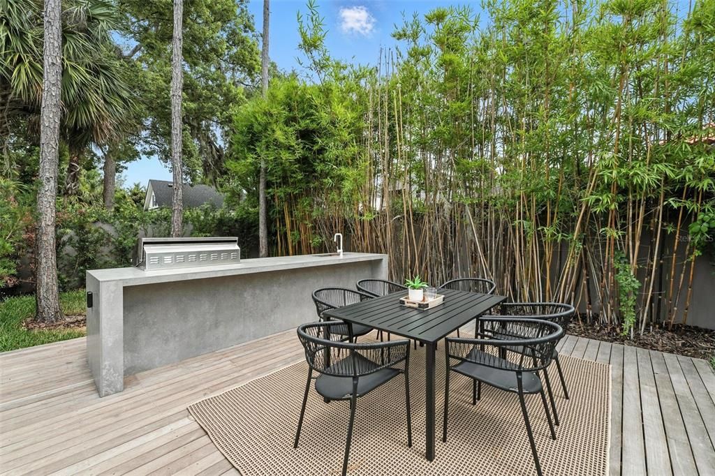 Exterior, Outdoor Kitchen