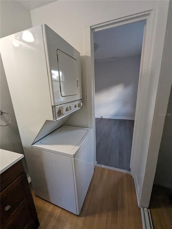 Interior, Utility Closets, Washer, Wood Texture Flooring