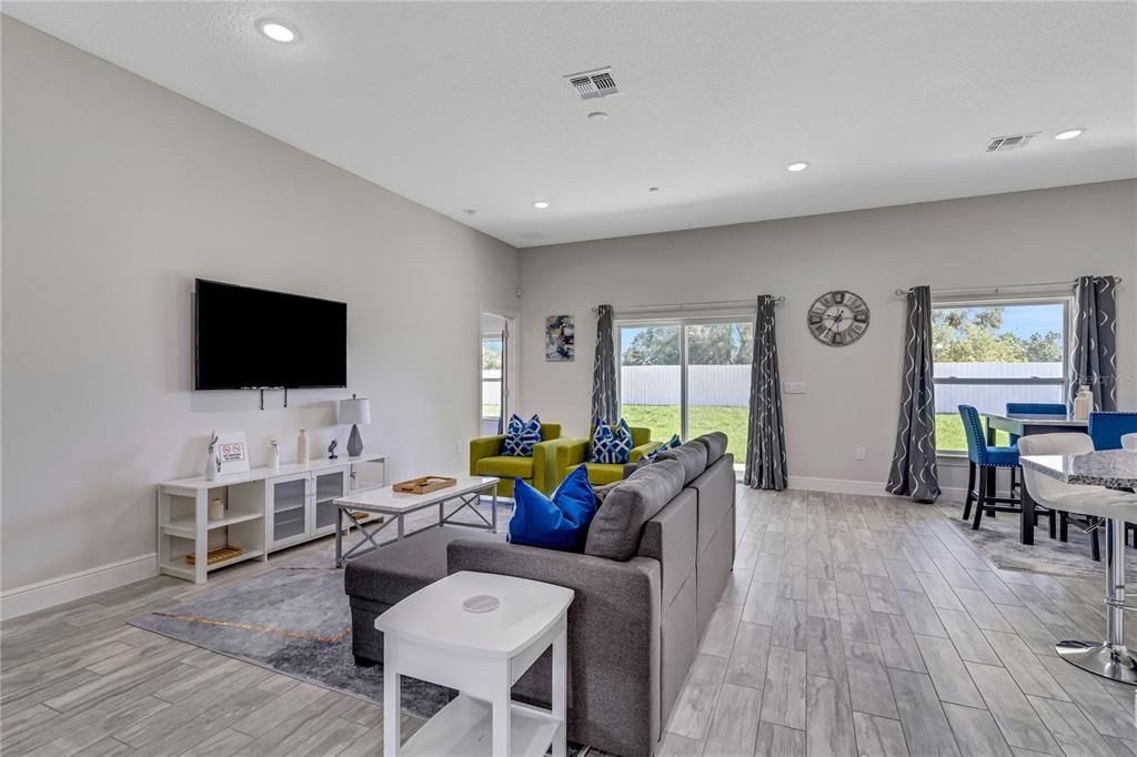 Dining room, Interior, Living room, Recessed Lighting, Wood Texture Flooring