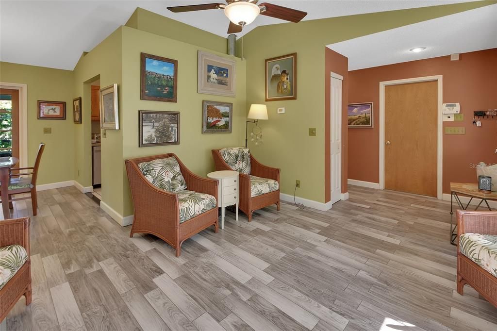 Interior, Recessed Lighting, Wood Texture Flooring