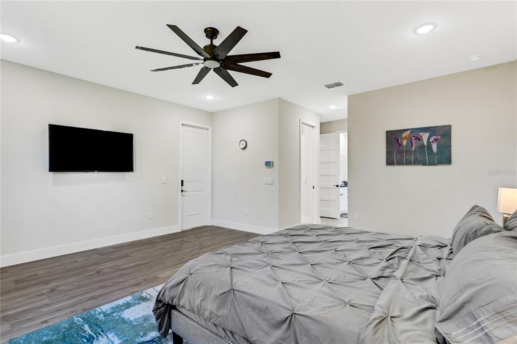 Bedroom, Interior, Recessed Lighting, Wood Texture Flooring