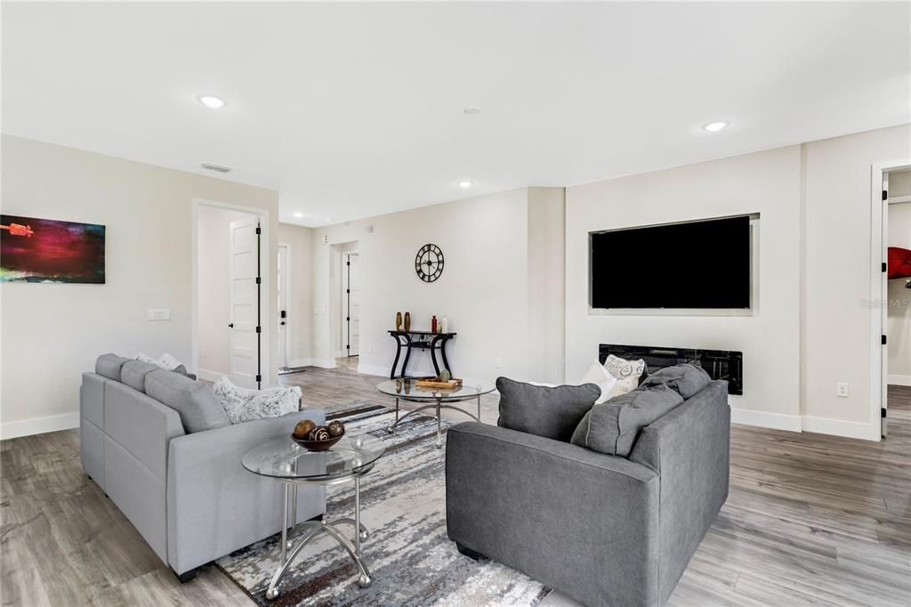 Interior, Living room, Recessed Lighting, Wood Texture Flooring