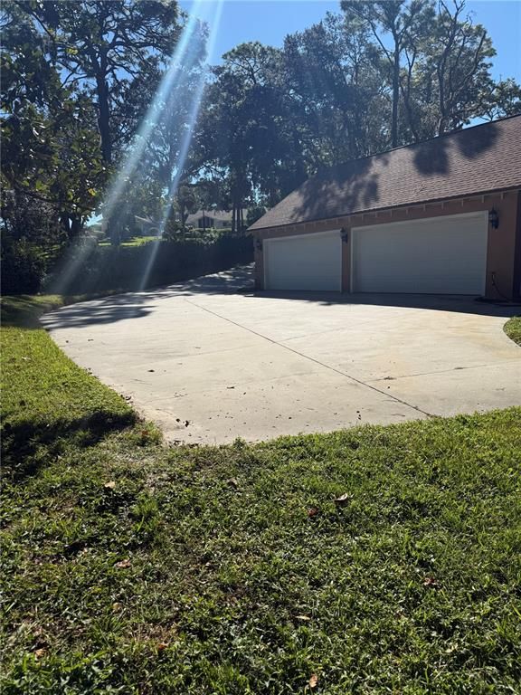 Detached Garage, Exterior